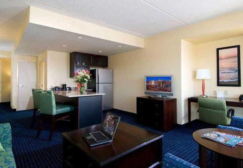 Springhill Suites Norfolk Old Dominion University Exterior foto